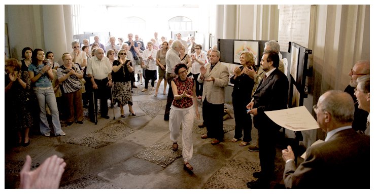 Elisabetta Rosso fotografa insegna fotografia durante un seminario — corsi di fotografia
