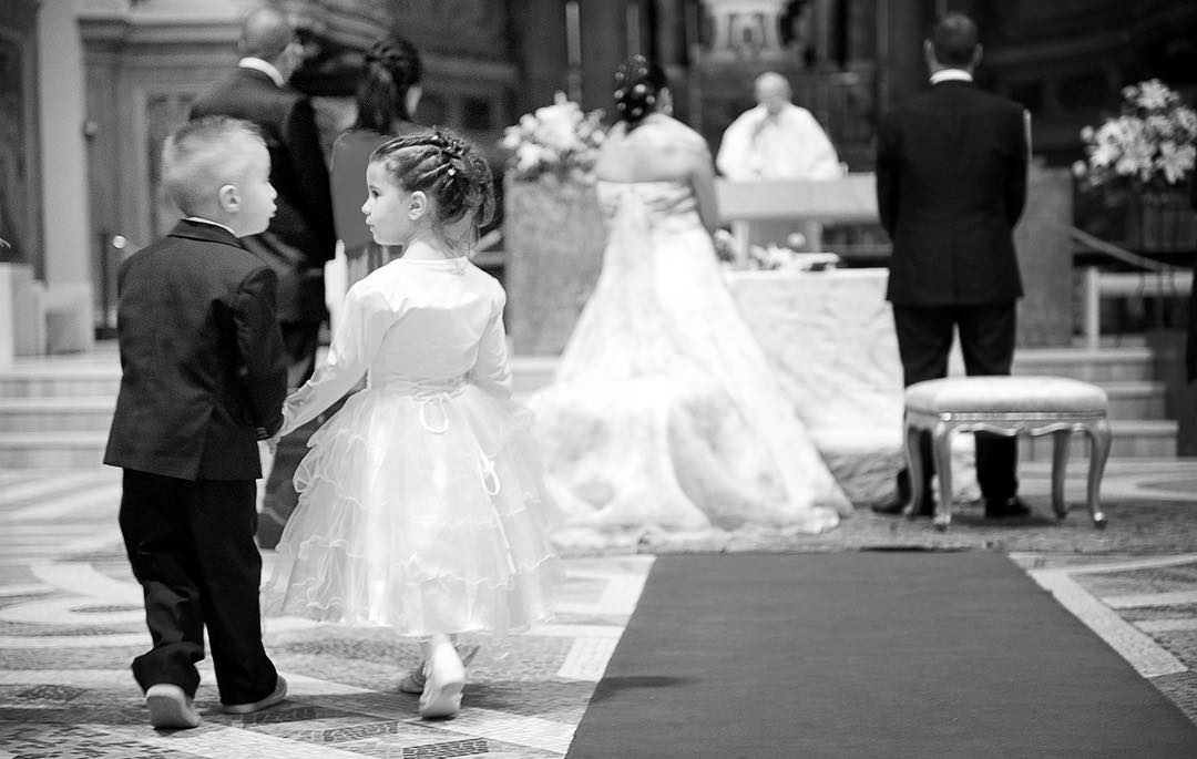 Momento spontaneo durante matrimonio — wedding reportage Elisabetta Rosso Torino
